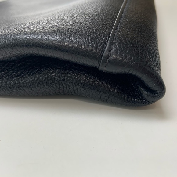 Prada shoulder bag with double strap - Picture 5 of 8